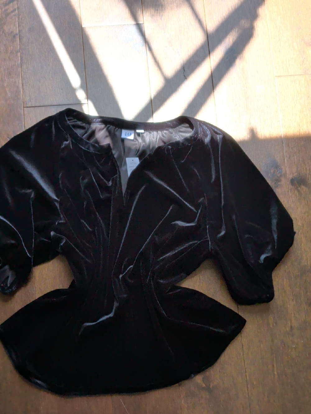 GAP‎ Black Velvet Short Sleeve Peplum Blouse